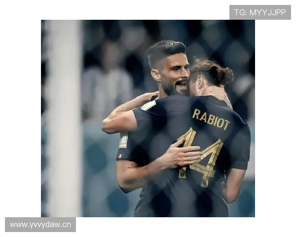 奥利塞与帕尔默:创造型核心的进攻组织及战术适配差异分析 奥利塞与帕尔默:创造型核心的进攻组织及战术适配差异分析