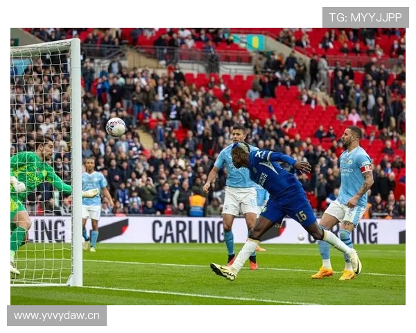 曼城边路进攻哑火,宽度缺失暴露战术单一与球员状态隐患