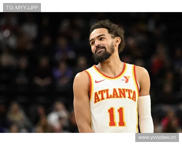 特雷·杨晚上开豪车回家跟练球时一个德行，真是活脱脱娱乐圈大明星模样了